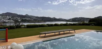 Panoramik Manzaralı Ultra-lüks Yalıkavak Sahil Villası